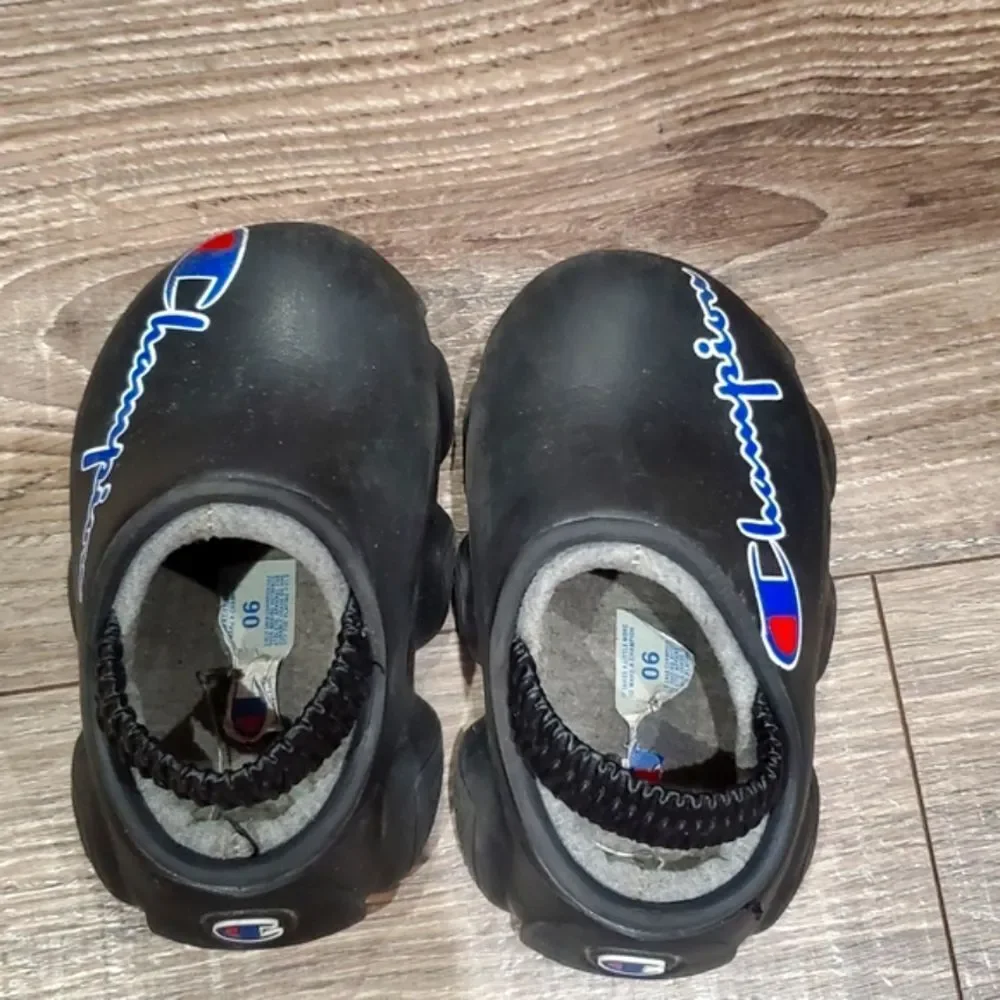 Baby Boy Champion Slippers Size 6 Kids Black Slip-On Slippers